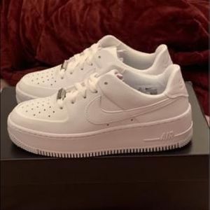 COPY - Women’s Air Force Sage low white 6.5